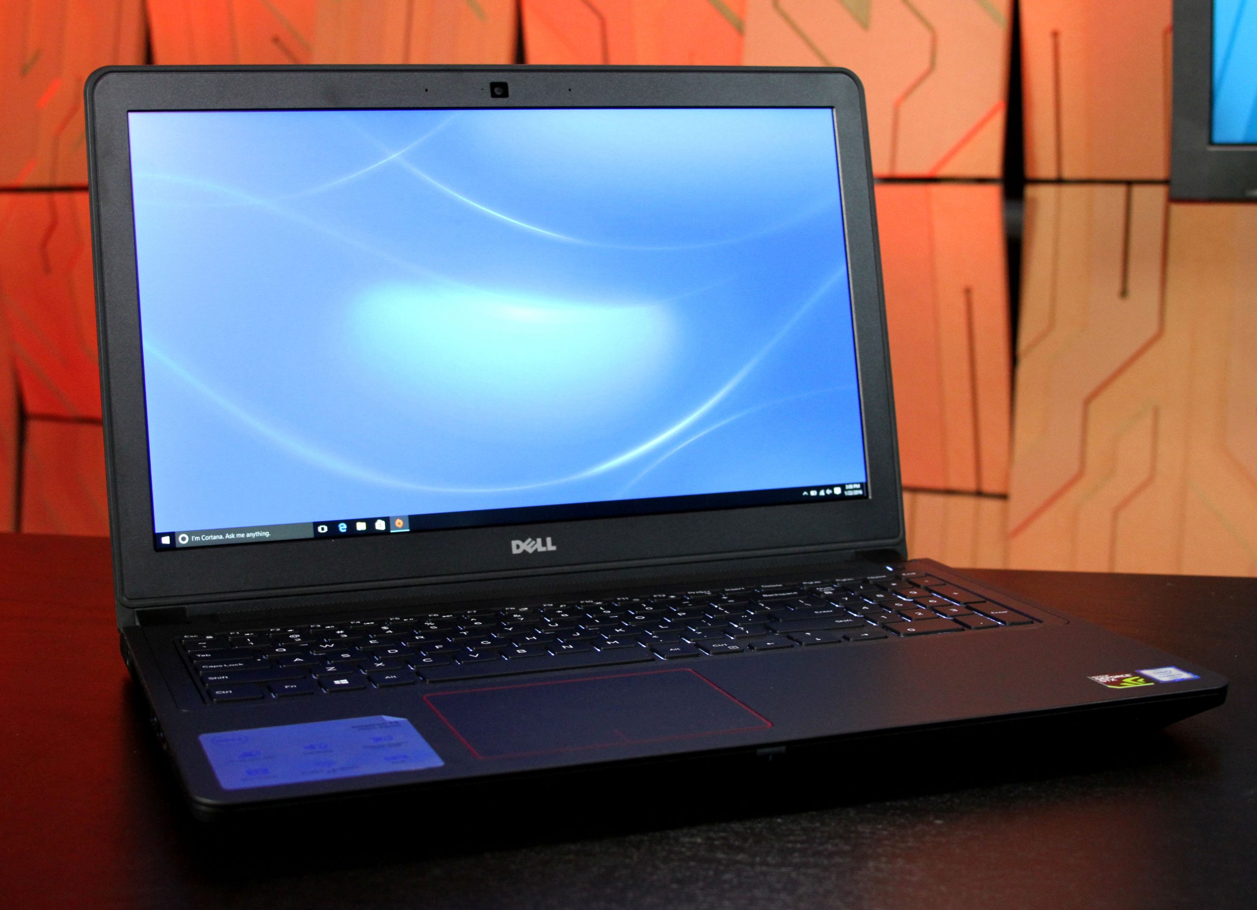 Dell Inspiron 15 7000 (7559) Review - Portable Gaming on a Budget