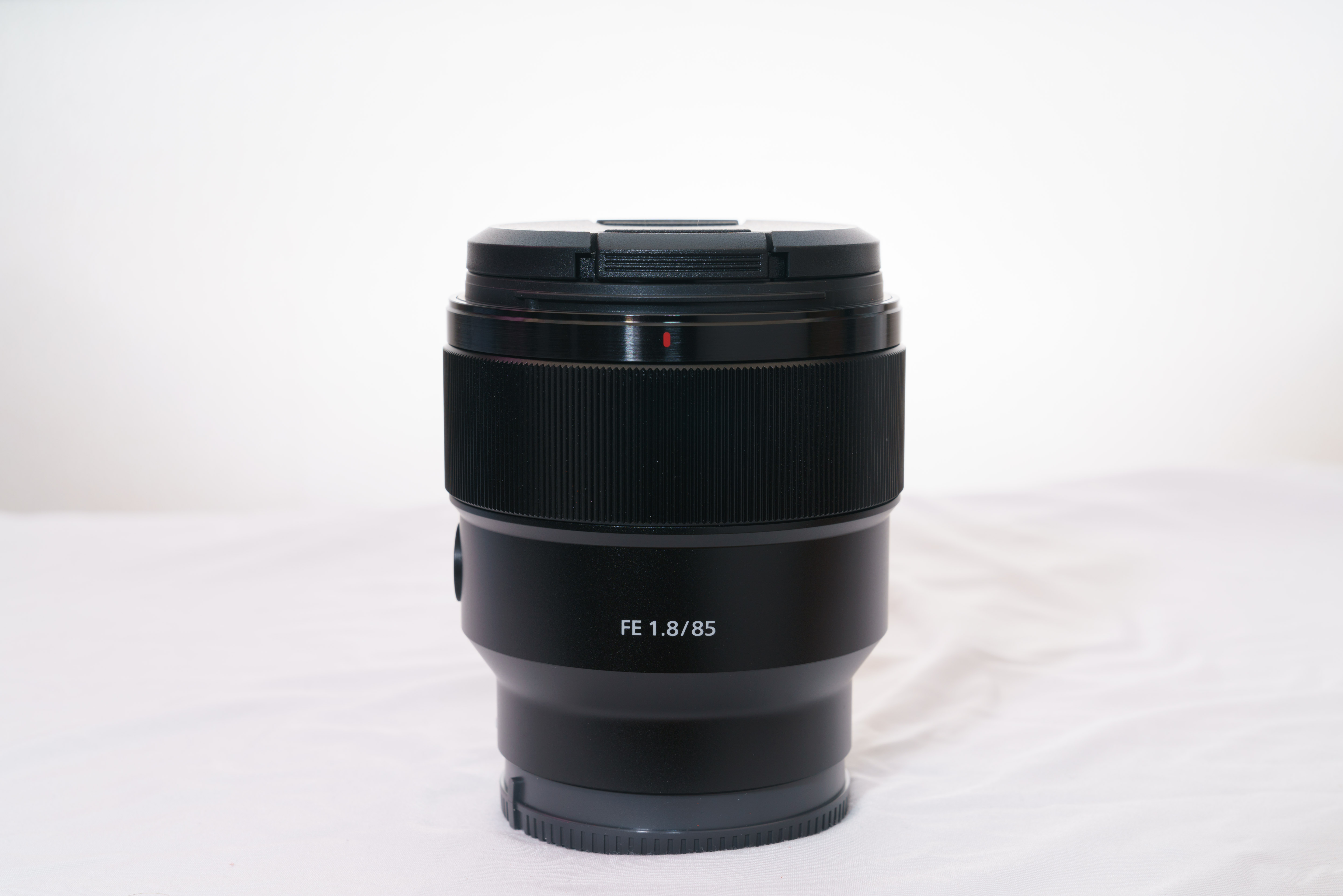 レビュー】FE 85mm F1.8 SEL85F18 撮りに行く隙がないので開封だけでも