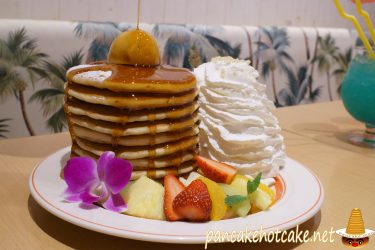 エッグスンシングス 15段パンケーキタワー期間限定登場♪Eggs 'n