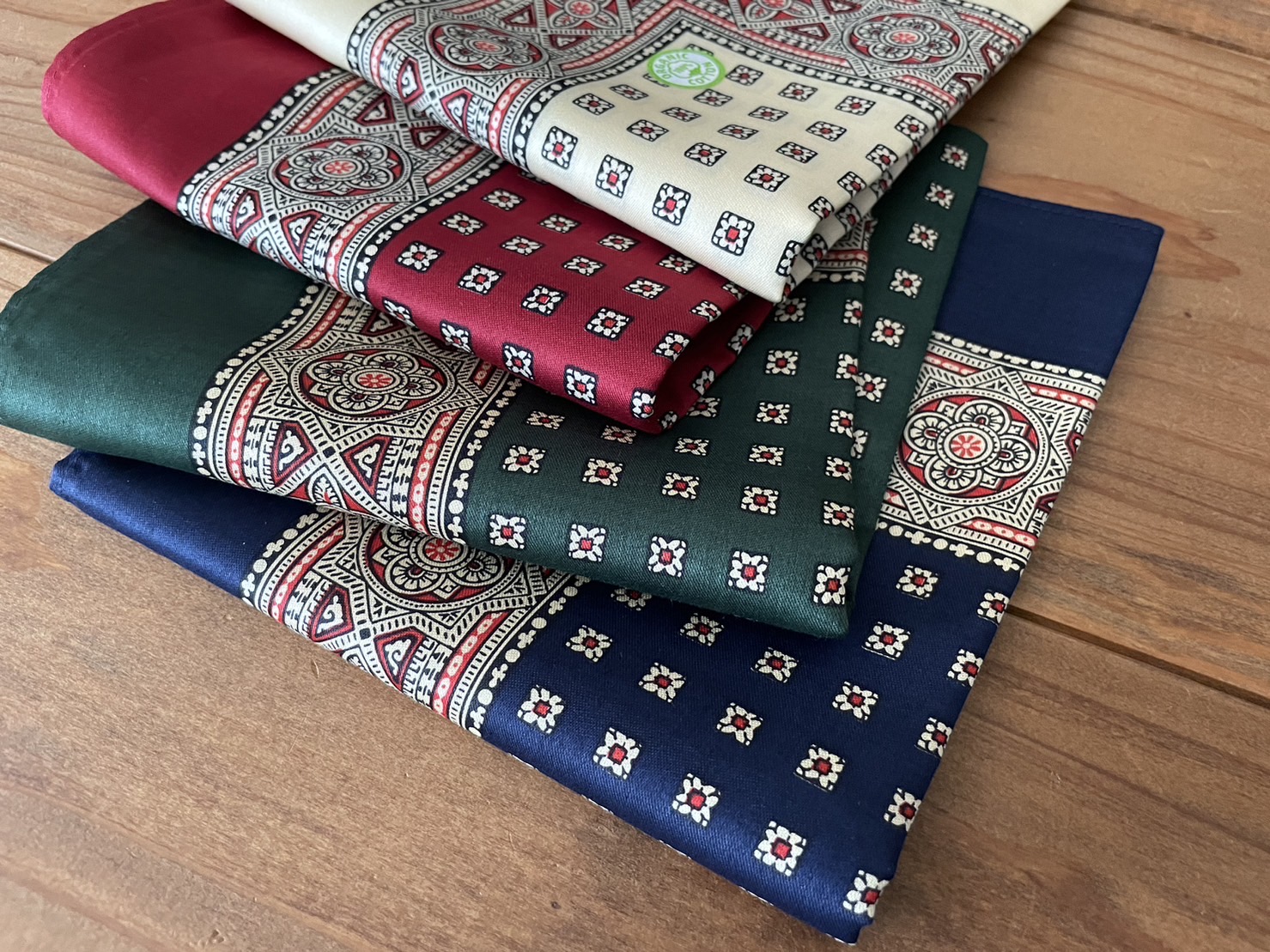 GLARNER TUECHLI コットンサテンバンダナスカーフ - Paddy's