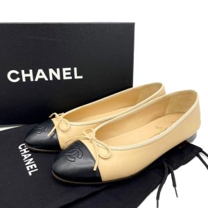 シャネル バイカラー パンプスの秘密！新しいシンデレラのガラスの靴