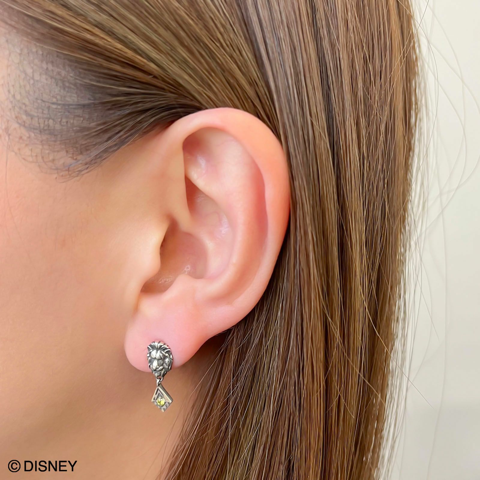 レオナ・キングスカラー ディズニー ツイステ｜ ピアス 片耳用 DI730SV