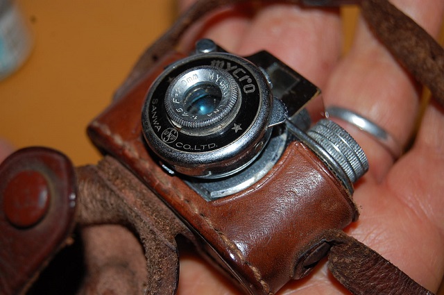 豆カメラ 三和商会 Mycro マイクロ I型フード+フィルター／革製カメラ+