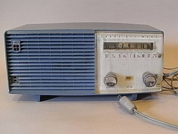 三洋電機 SF-20 「ナイター号」 2バンド5球スーパー 1958年型 SANYO