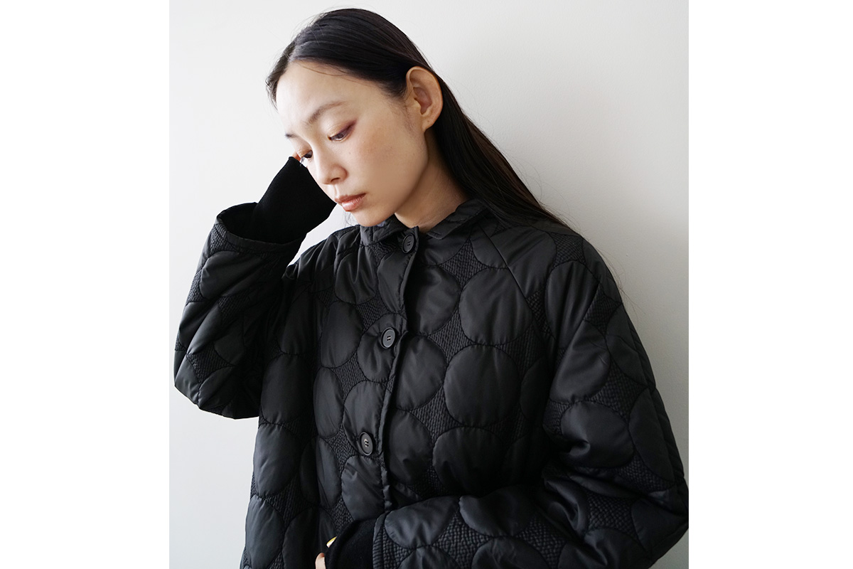 Mochi モチ quilted half coat[ma24-co-01/black] キルトフハーフコート
