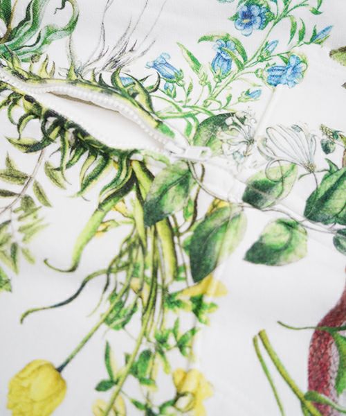 AHCAHCUM あちゃちゅむ お花の体ジップパーカー（シロ）