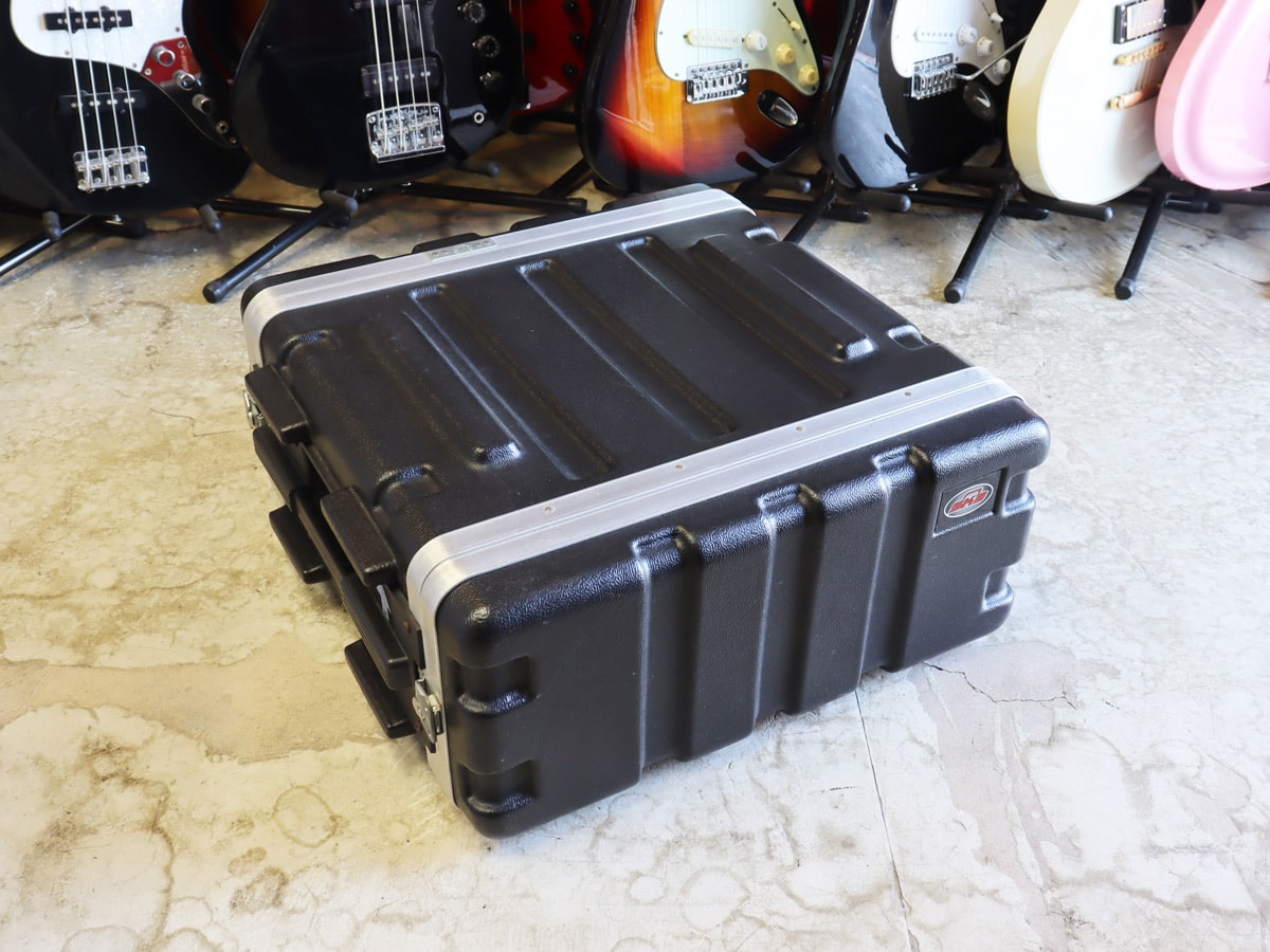 SKB キャスター付きラックケース R4W 4U SKB ラックケース 4U