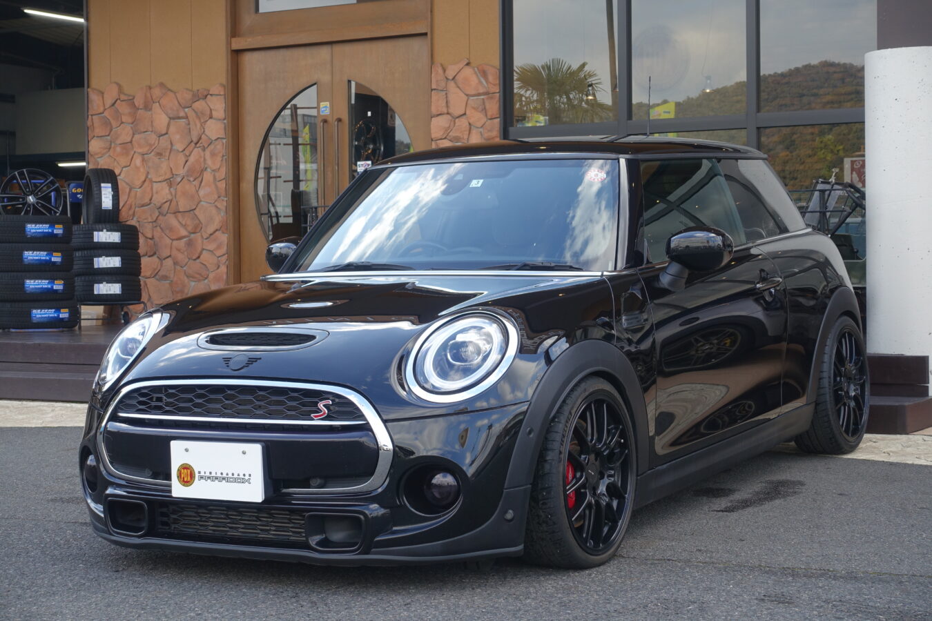 MINI COOPER SD】F56 ミッドナイトブラック|MINI GARAGE PARADOX
