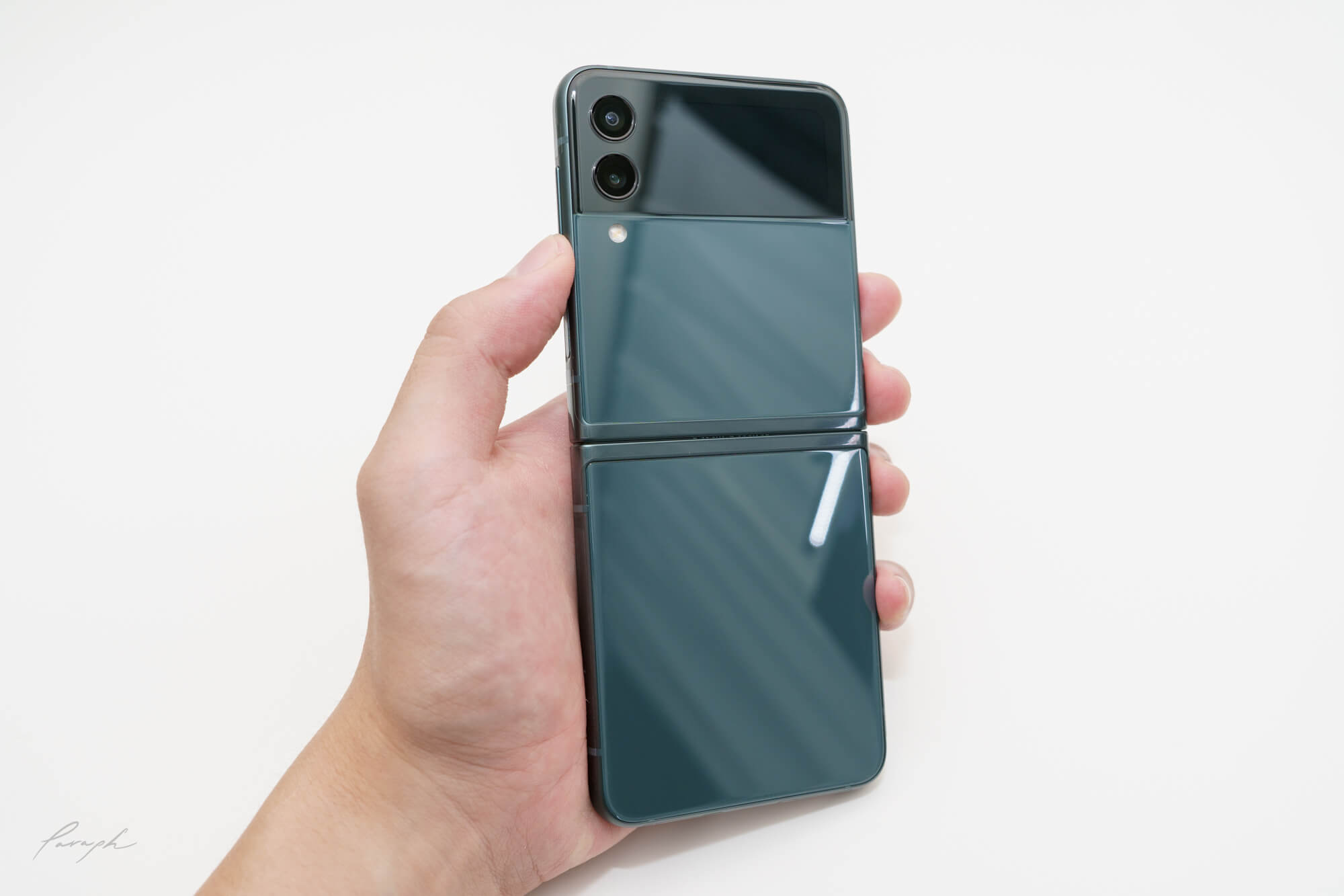 折りたたみスマホの完成系「Galaxy Z Flip3 5G」香港版 グリーンが