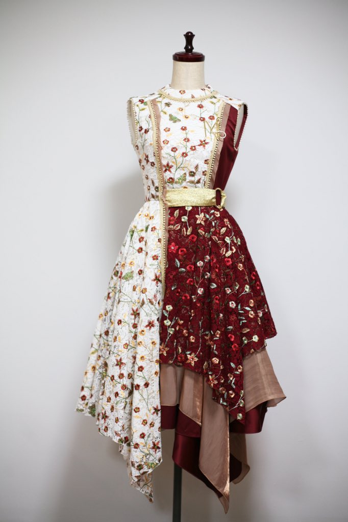 乃木坂46の紅白歌合戦の歌衣装をデザイン制作致しました テーマは