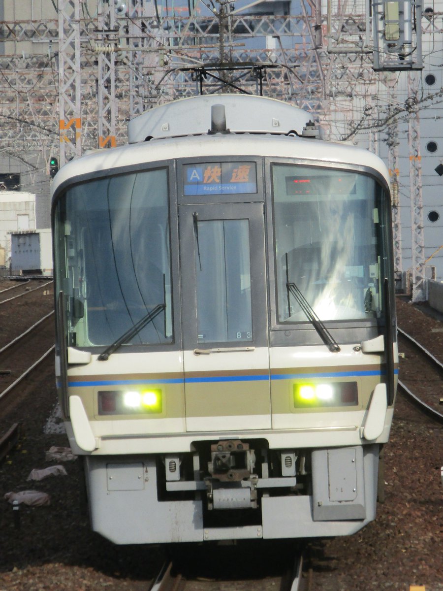 2019/1/6撮影分続き 元町にて22x系を面縦 ・221系B3+223系6000番台V23