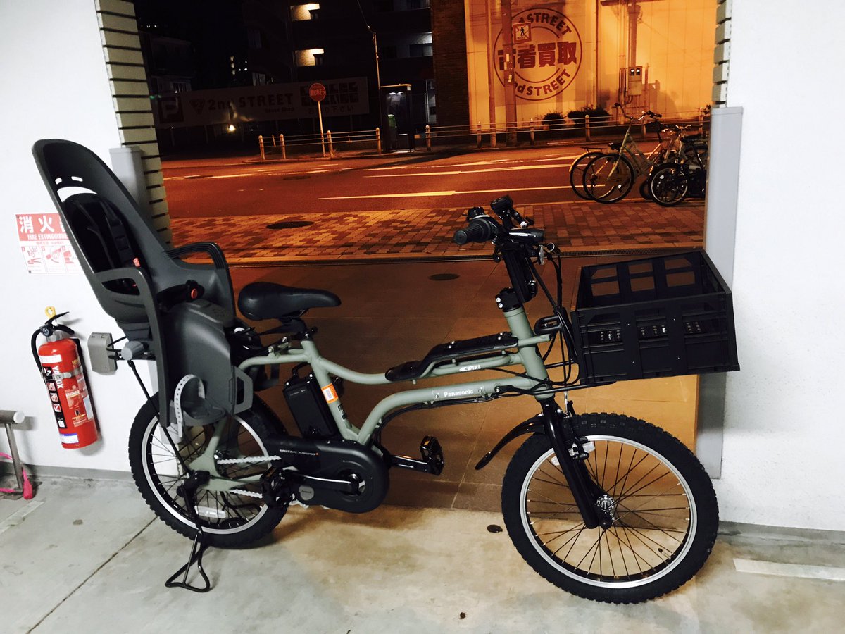 パナソニック 「EZ」に、チャイルドシートのハマックスを取り付け！ 前