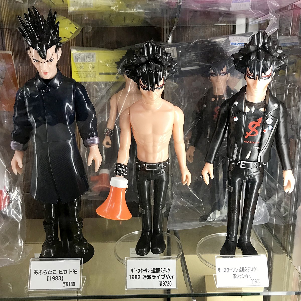 2階売場に新入荷🎵 デペイズマン ソフビフィギュア 日本パンク