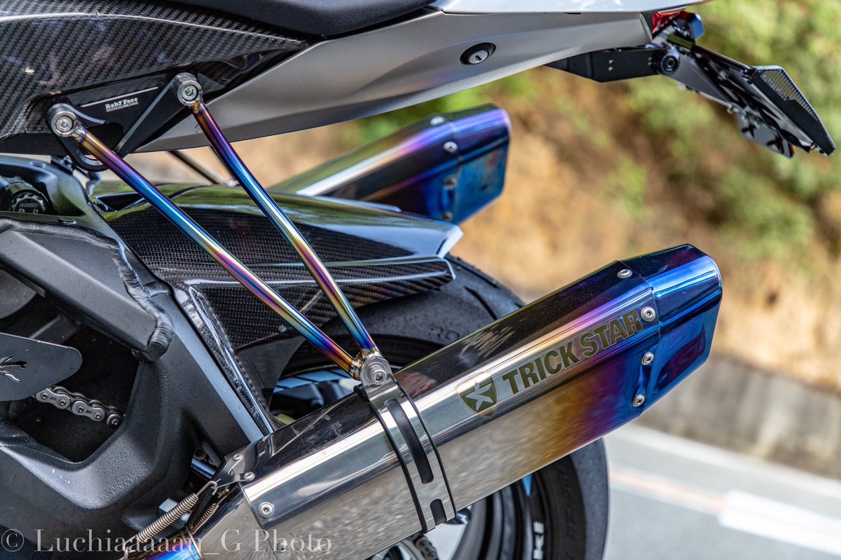 Q.もしもZX-10Rが二本出しだったら…？ A.かっこいい😁😁😁