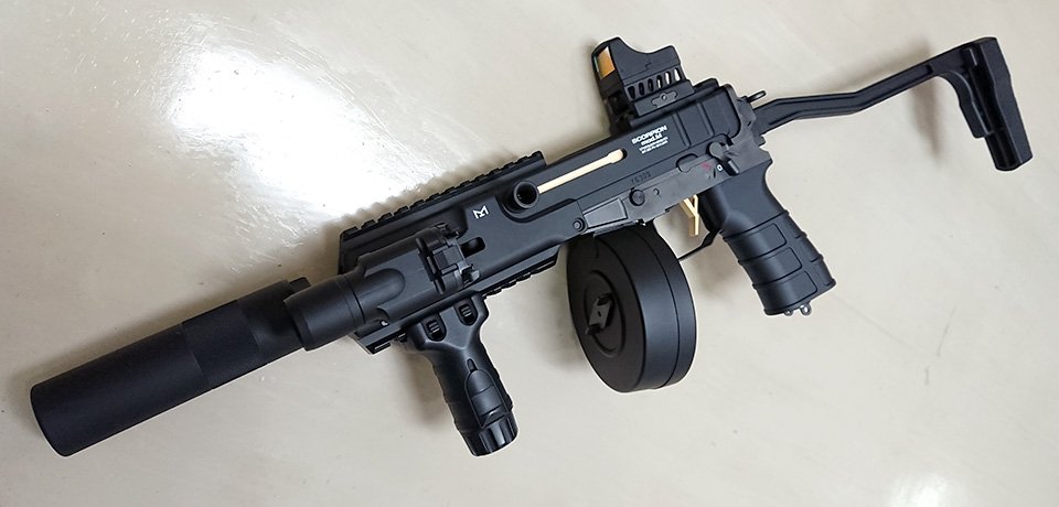 今日は、スコーピオン モッドMにいろいろと別売オプションを載せてみ