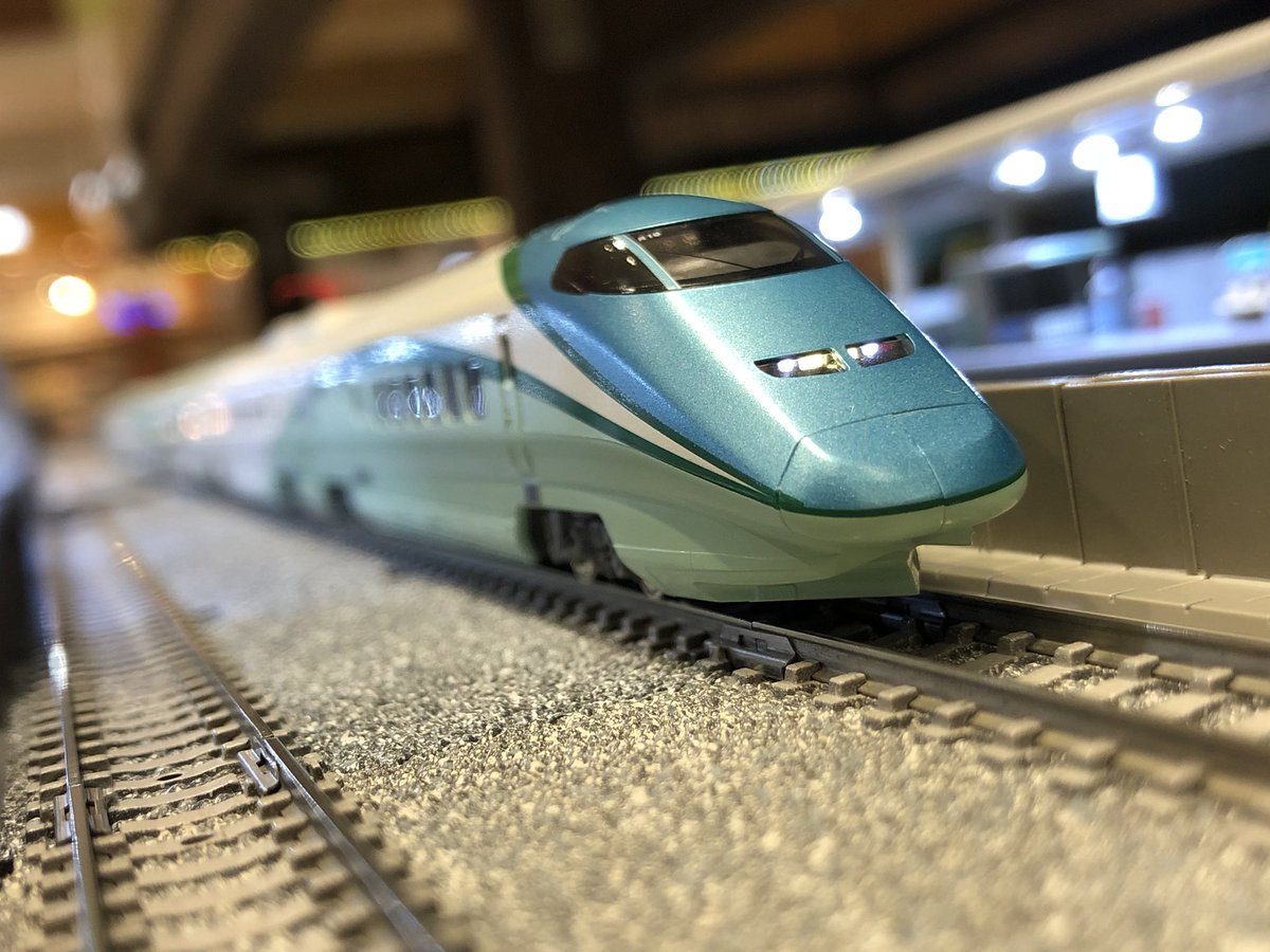 E3系R18編成 とれいゆつばさ〜！ この子は、連結より単独が似合う