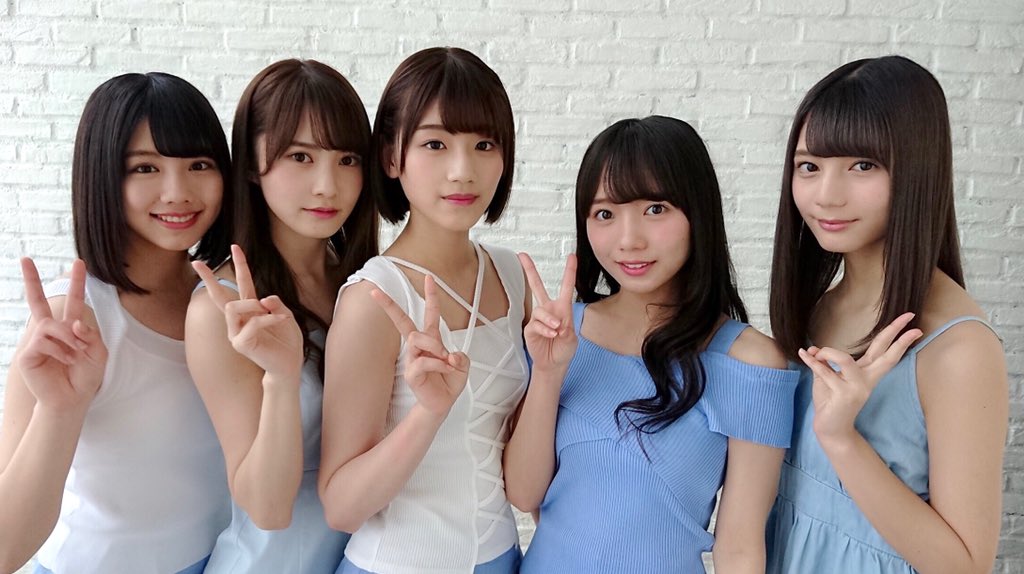 発売中の「BOMB」表紙・巻頭に加藤史帆×齊藤京子×佐々木美玲×小坂菜緒