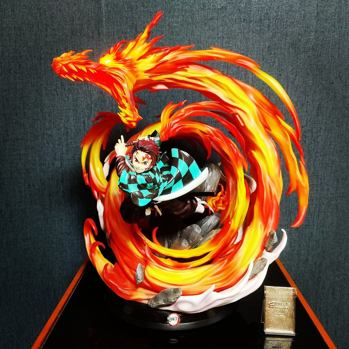 我妻善逸のガレージキットです!火雷神 めちゃくちゃカッコいい! #鬼滅