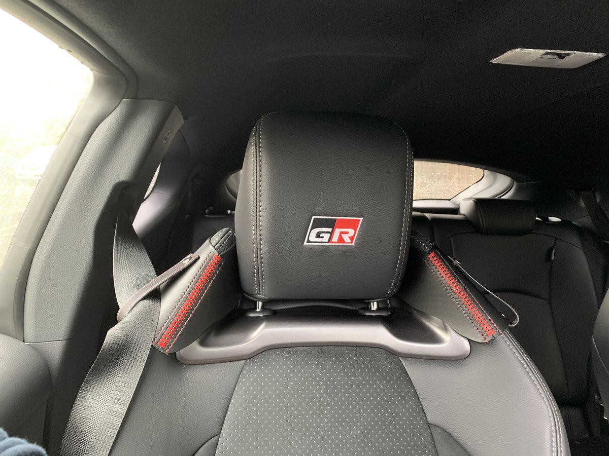 GRヤリスRZHP純正シート用シートベルトガイドの受注再開をします