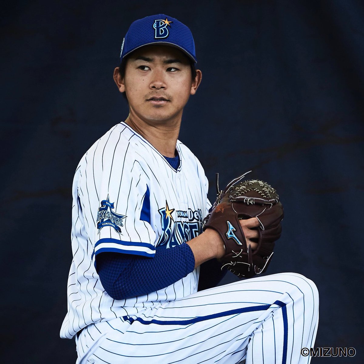 今永昇太 選手用グラブ／ オリジナルカラーが綺麗な 今永選手のグラブ