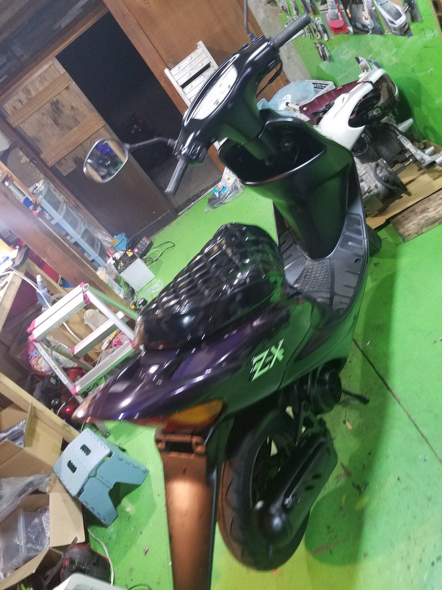 車名 紫黒ZX風ライブディオ！ 5.5万円です！ 外装 黒の部分は塗装済み