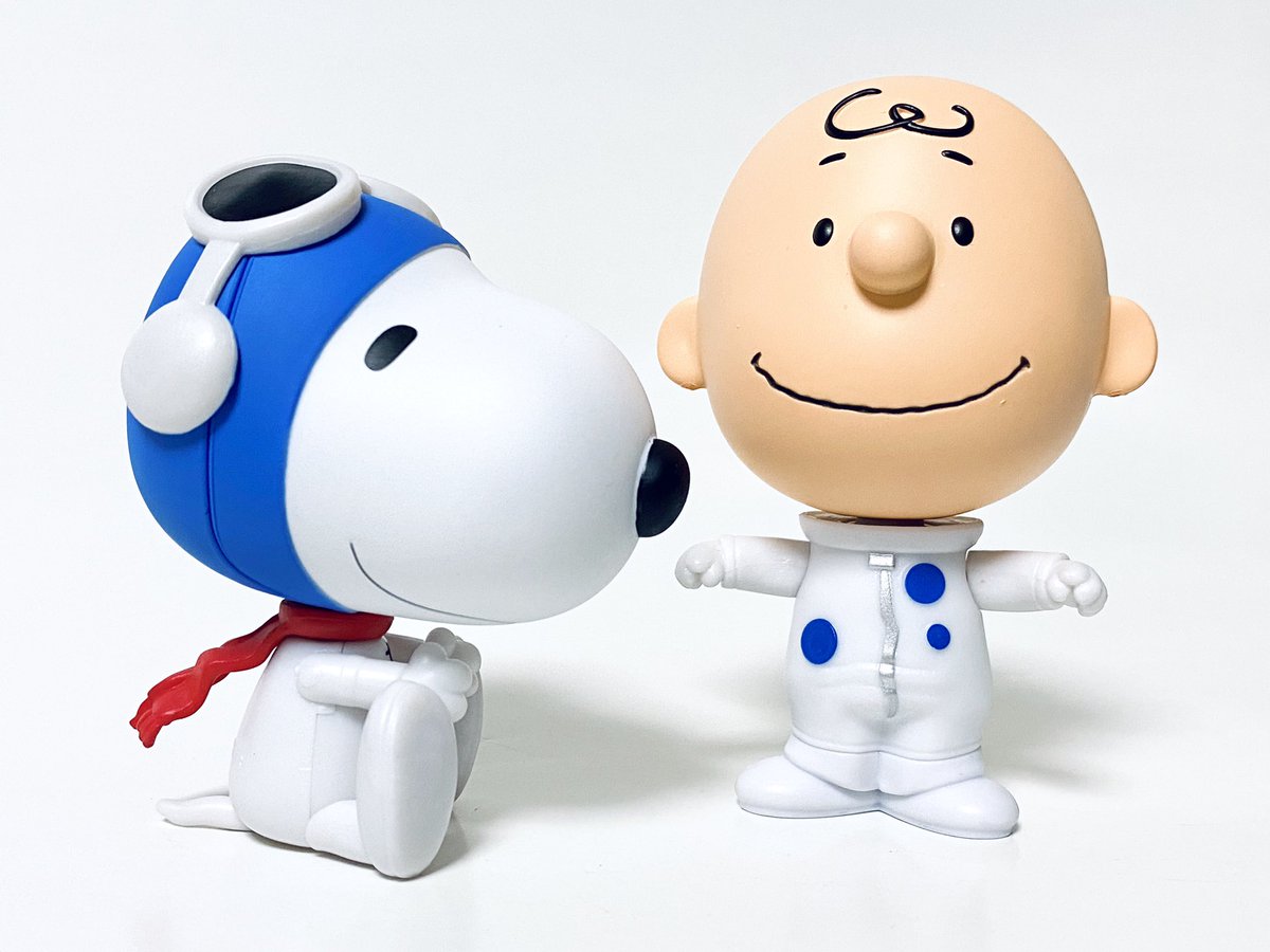 ガチャの、スヌーピー宇宙服。とてもかわいい。生首がゴロゴロ出てくる