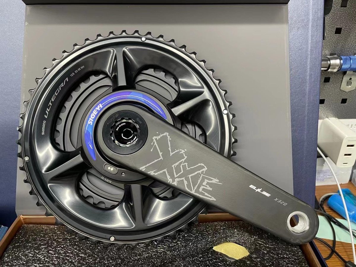 ELILEE X320クランクアームにパワーメーターを使用する場合、POWER2MAX