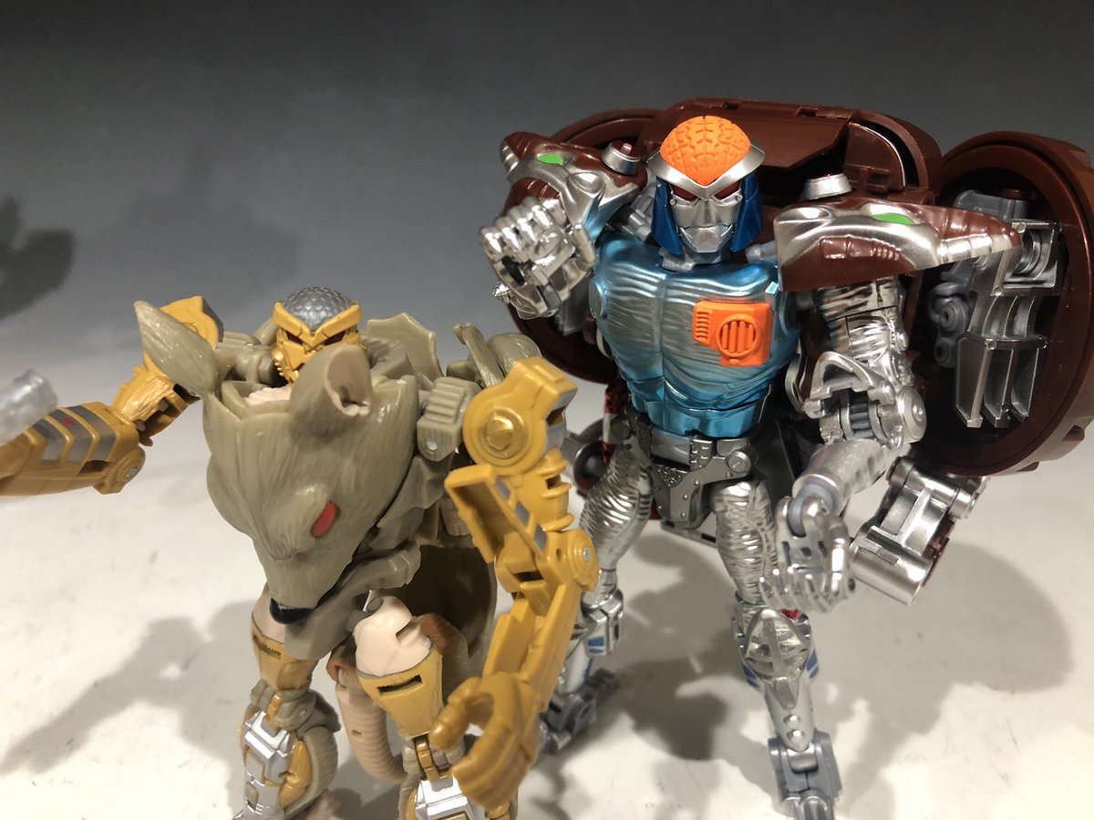 TransArt Toys TA BWM-07 metal mouseさんです。大きさもレジェンズ