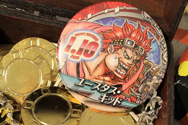 新商品】原画商品 バースデイ缶バッジ ユースタス・キッド 495円(税込