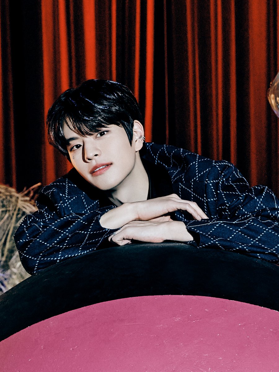 Stray Kids JAPAN 2nd Mini Album Sub Solo Teaser Image Seungmin