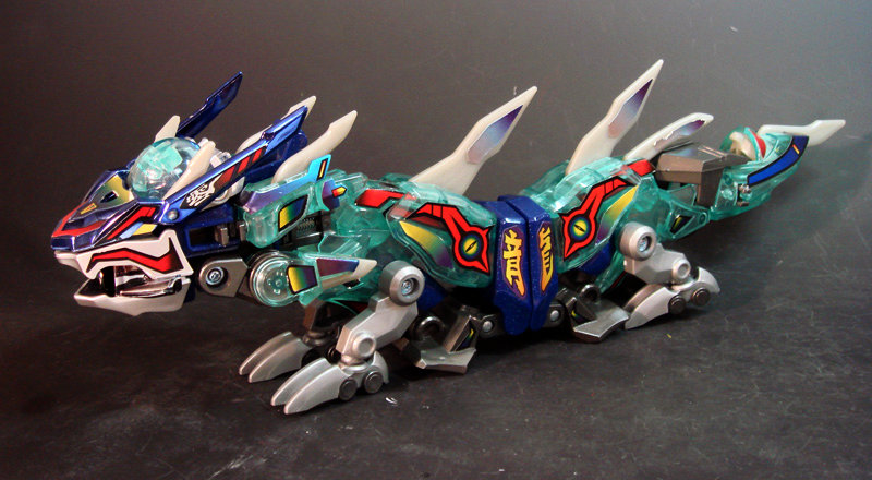 ビーダアーマー・ブリザードエビル。Bビーダマン爆外伝より、闇の