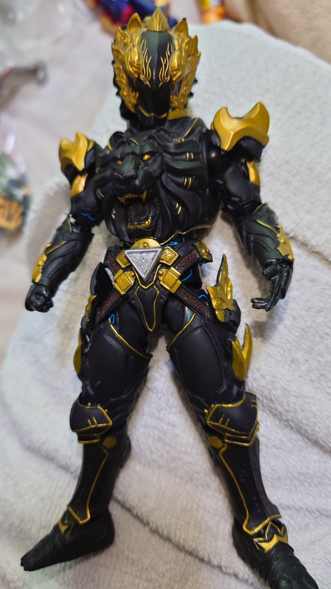 フィギュアーツ改造「黒獅子リオ」暫定的完成。 今日、ゲキレン観てて
