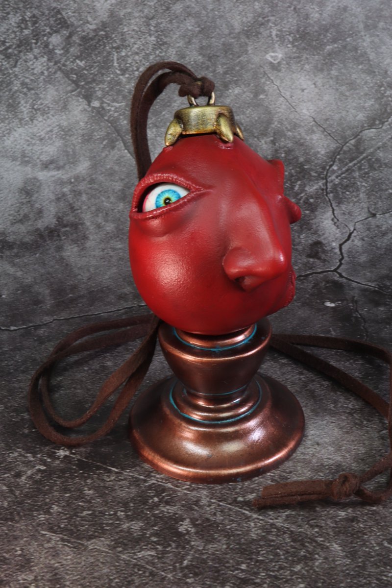 A-TOM hi-gradeさん原型 ベルセルクより真紅のベヘリット「覇王の卵