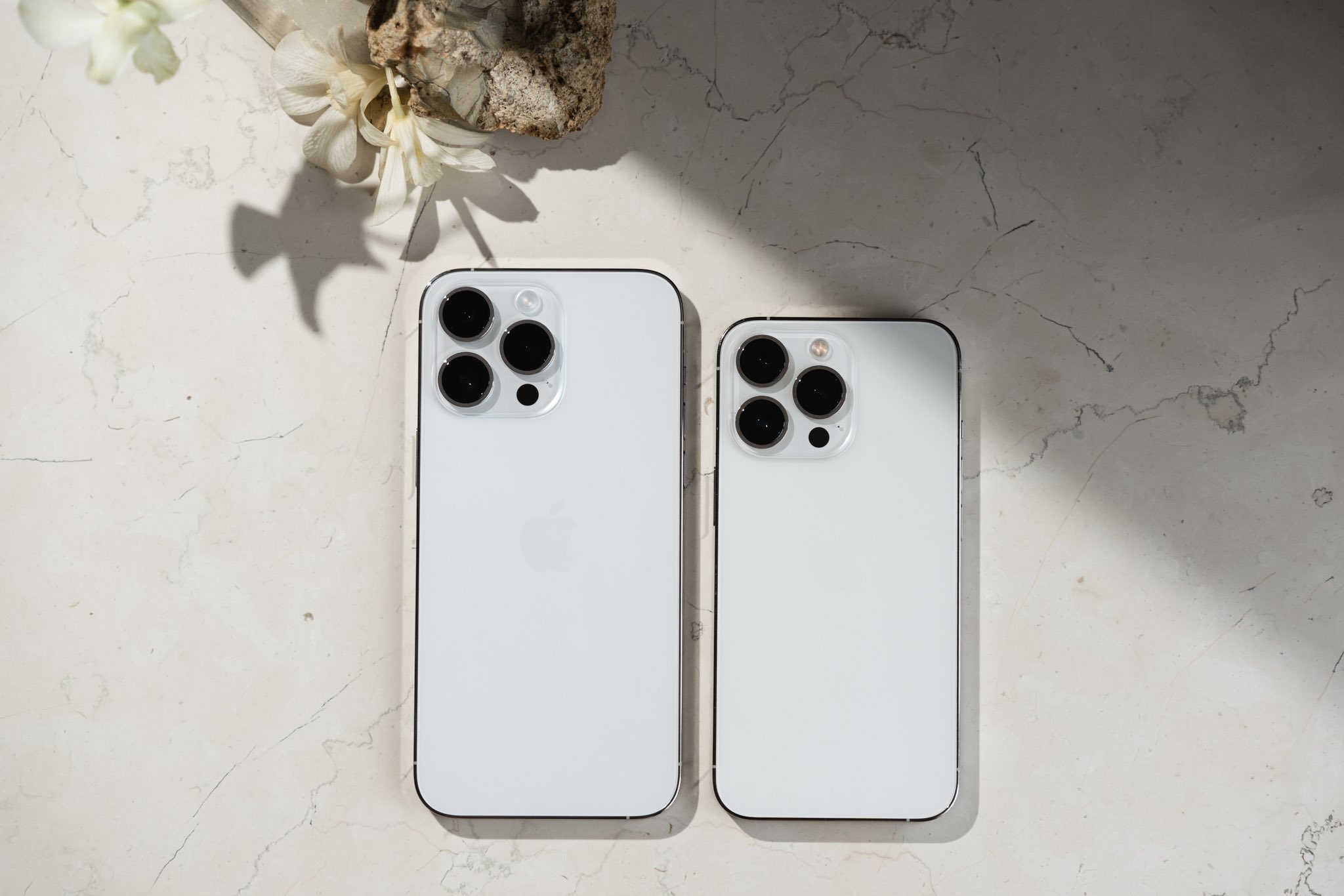 Apple iPhone 15 Pro シルバー 白 本体 セット一式 Apple iPhone 15