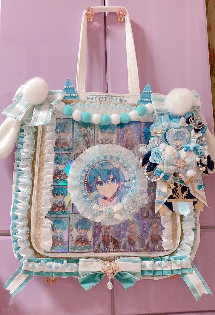 新しいころんくんの痛バ完成しました💙✨ 冬イメージで製作しました