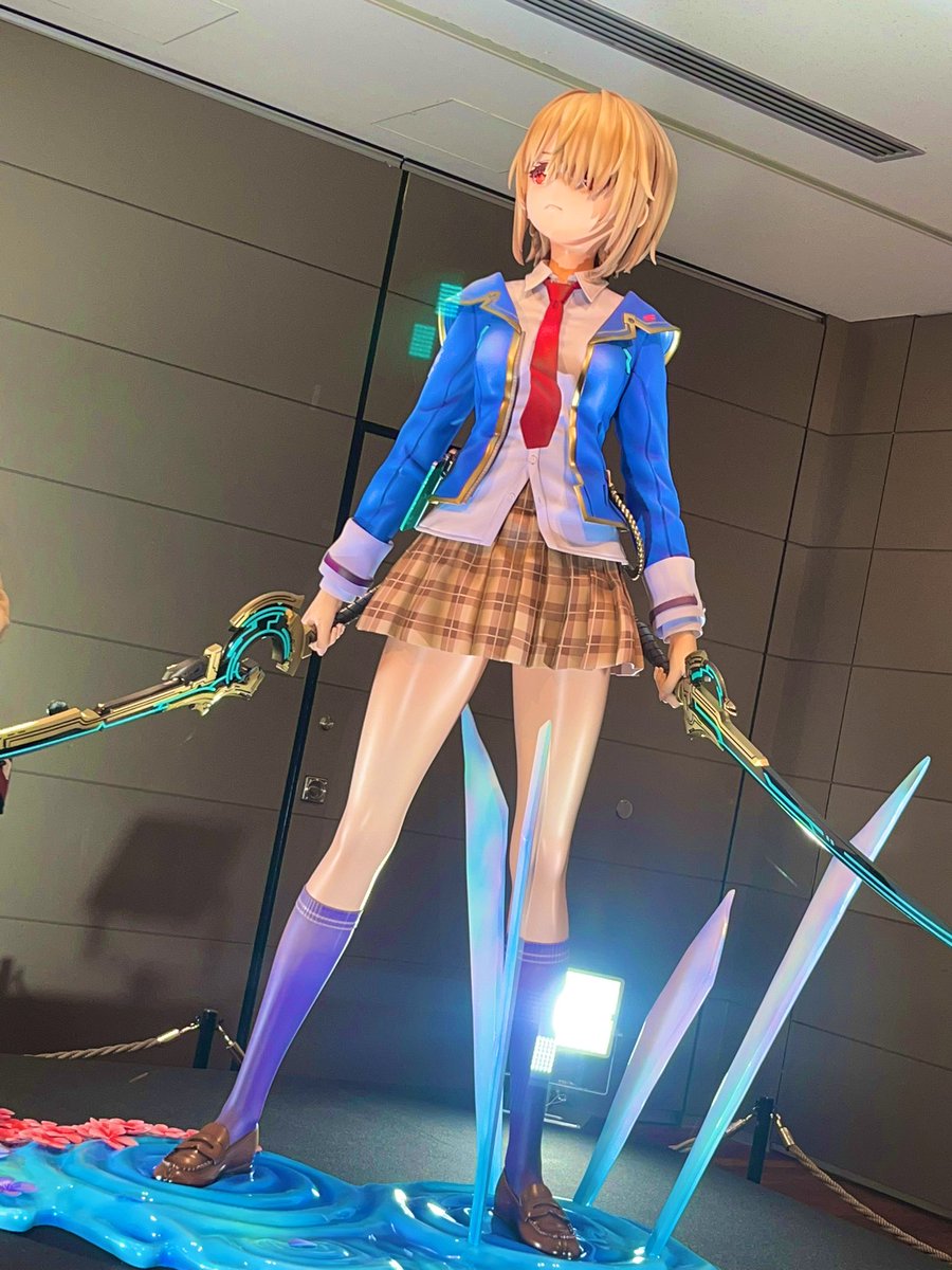 等身大フィギュア #ヘブバン1周年 #茅森月歌