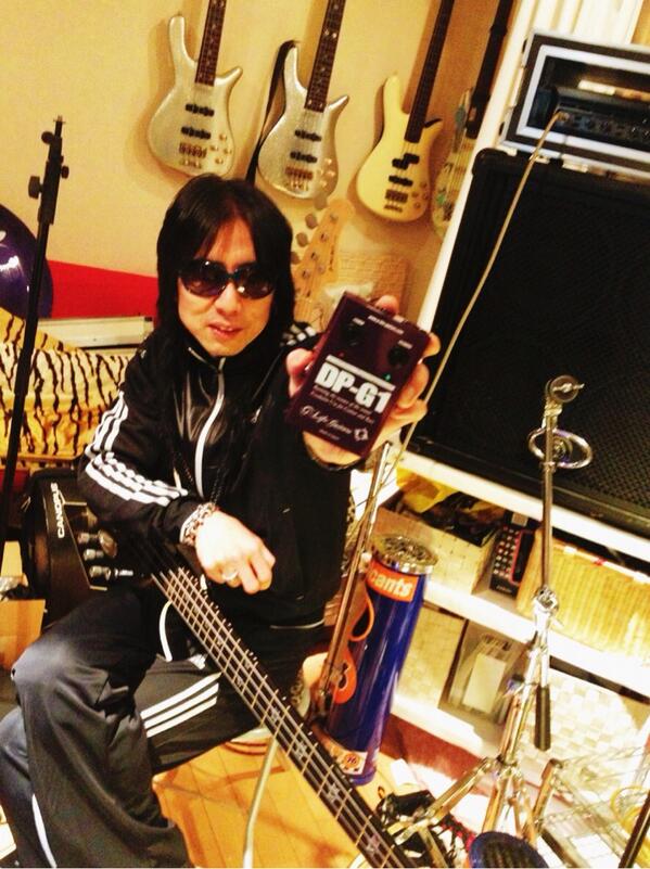 ジュディマリ 恩田快人さんの自宅スタジオに。。。 ベースとアンプの