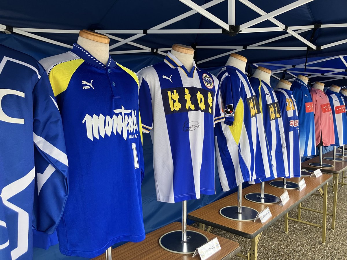 ⭐️歴代ユニフォーム展示中⭐️ 本日はレトロデー！！ 中央エリアでは