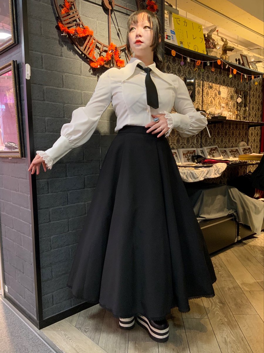 ♠️完売情報♠️ こちらのスカート・デリタ、ご好評につき完売いたし