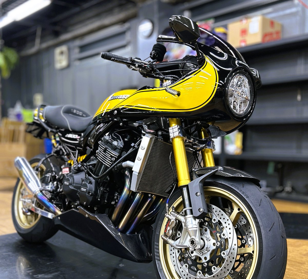 川崎店PIT】 Z900RS +アメリカンドリームステムキット ありがとうご