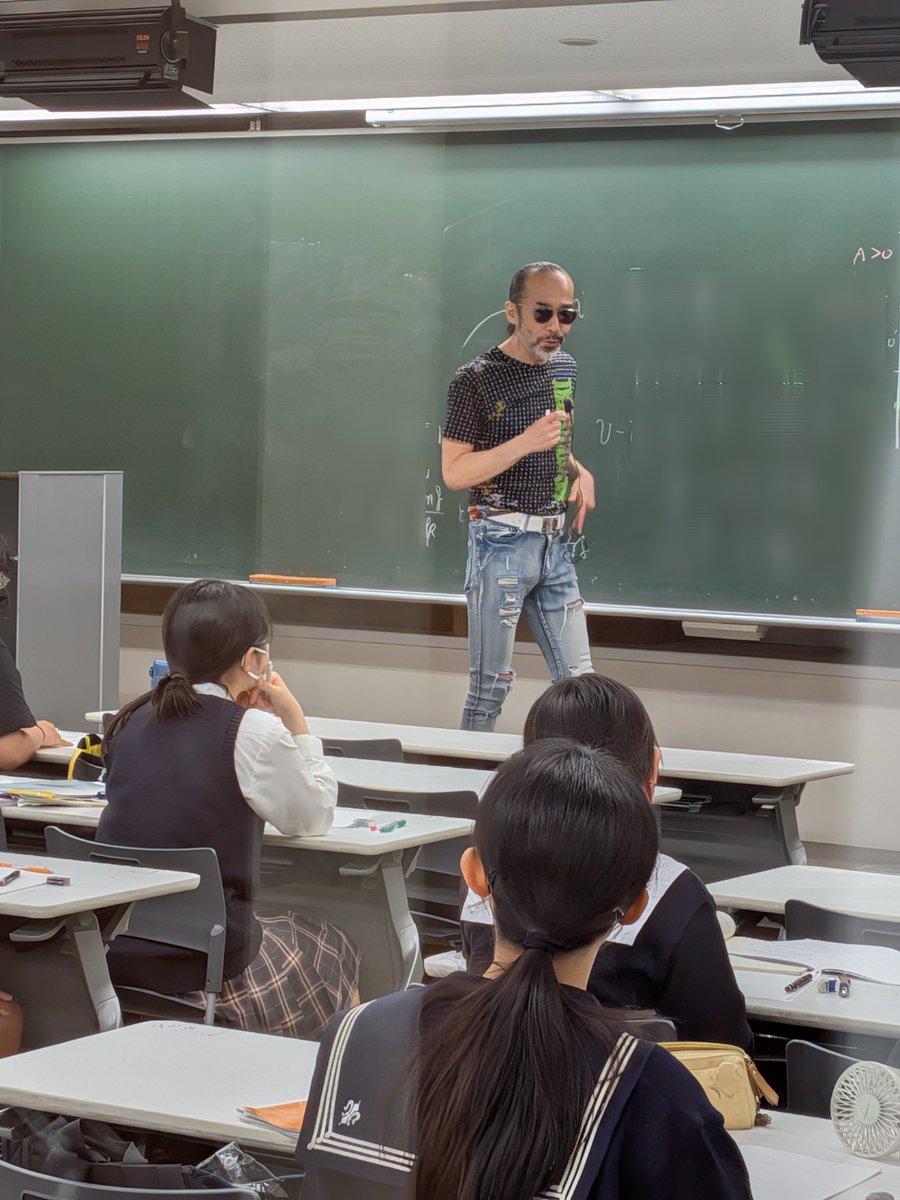 本日渋谷校では苑田尚之先生の高2ハイレベル物理です！ 力学も終盤