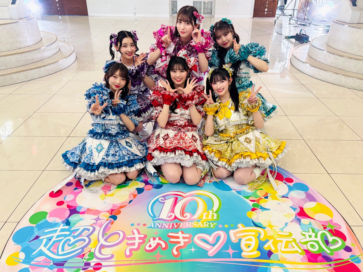 G0YxktLawAA724P.jpg?format=jpg