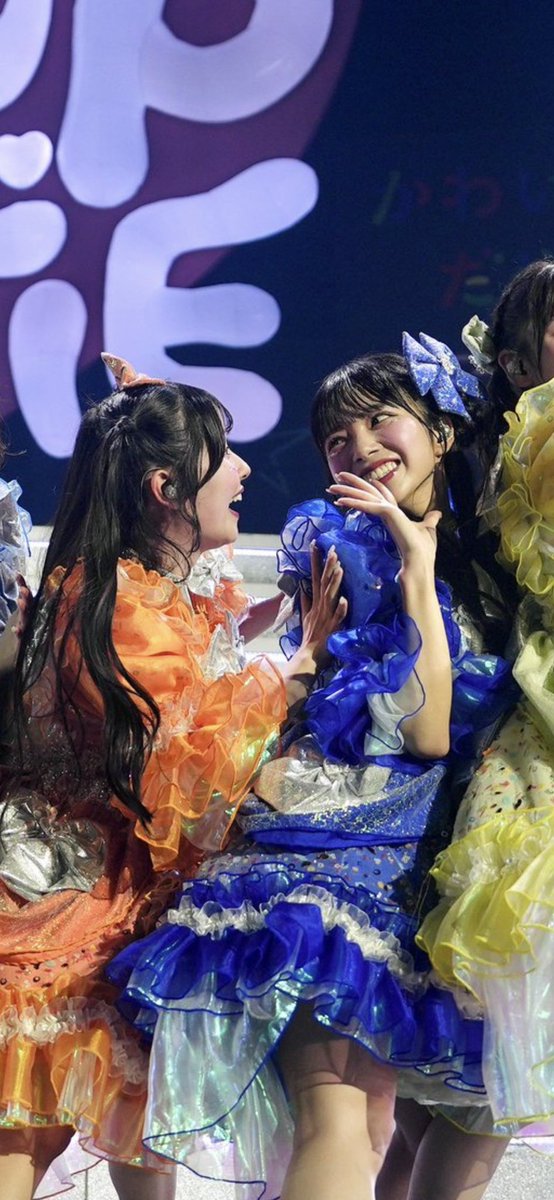 もうこの2人いつも仲良いやん尊いって〜好き💙🧡 #増田彩乃 #川本笑瑠