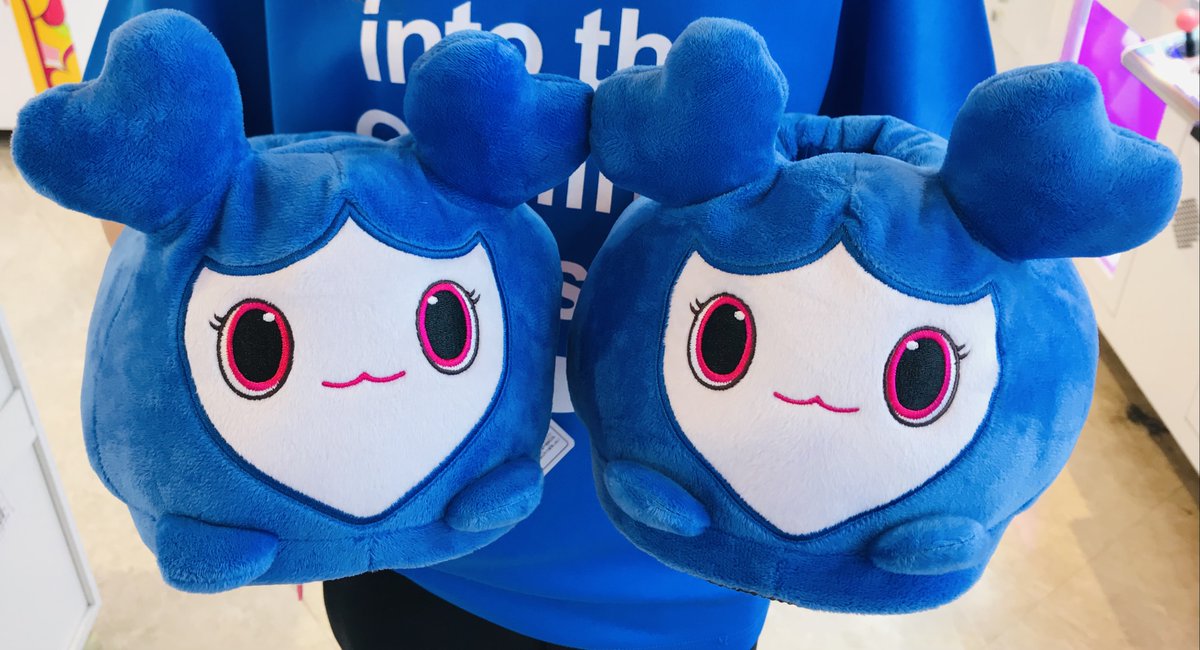 ✨💗景品入荷情報💗✨ 当店に 「TWICE LOVELYS ぬいぐるみスリッパ(全