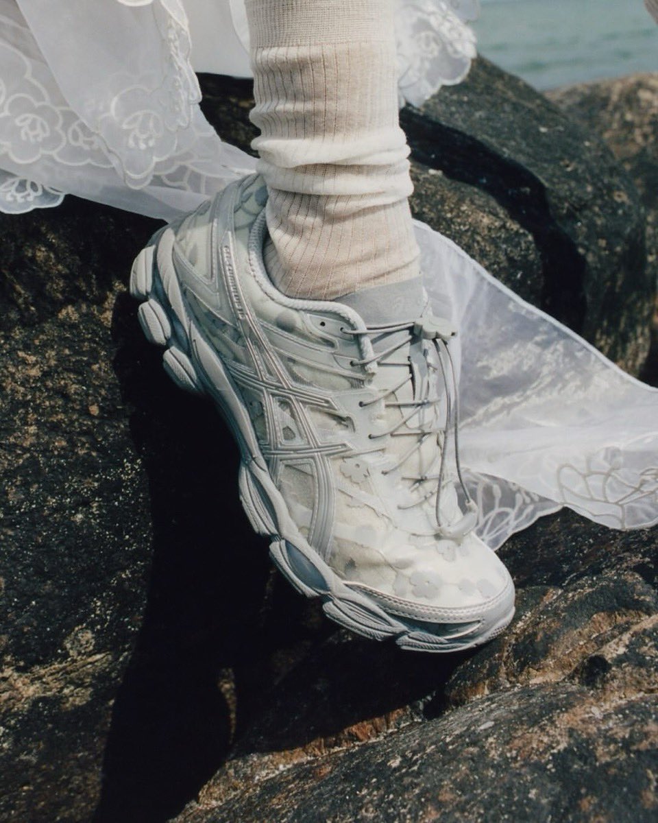 オンライン先行予約開始】Cecilie Bahnsen x ASICS Gel-Cumulus 16