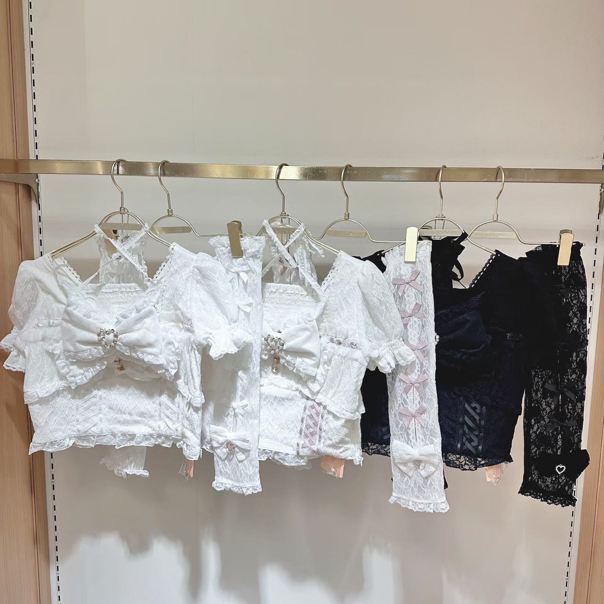 ❤︎ 𝐋𝐈𝐙 𝐋𝐈𝐒𝐀 近鉄Pass'e店 ❤︎ #アームウォーマー付ビスチェ