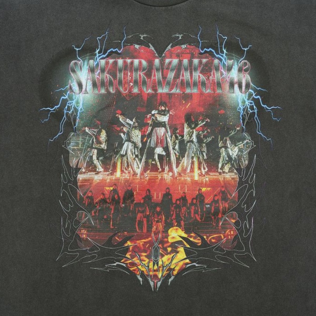 こちらのロックTシャツデザインしてます🌸バチバチです⚡️⚡️ #櫻坂