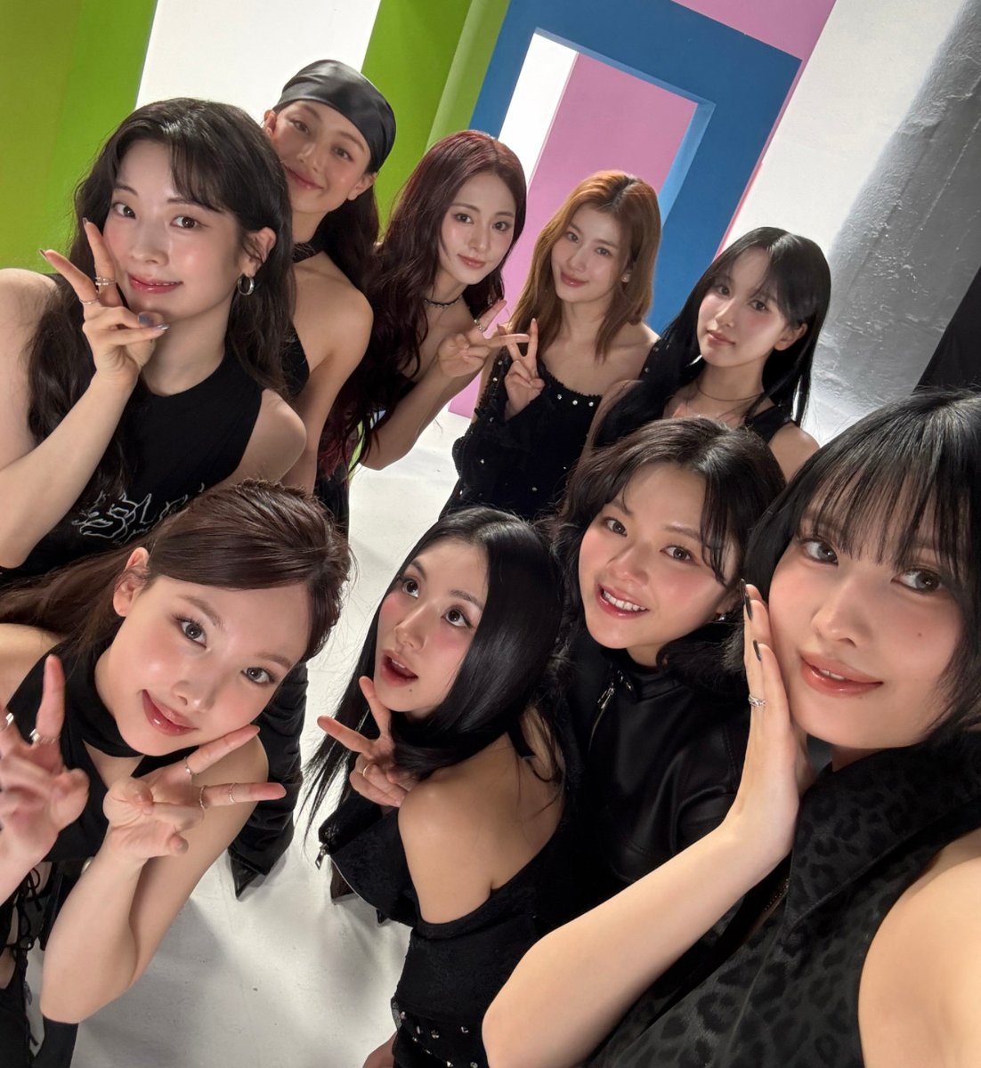 【レトリバー】TWICE 『THIS IS FOR』3形態×15セット① jp.ktown4u.com : [JYP SHOP Gift] [9CD セット] TWICE - 正規アルバム