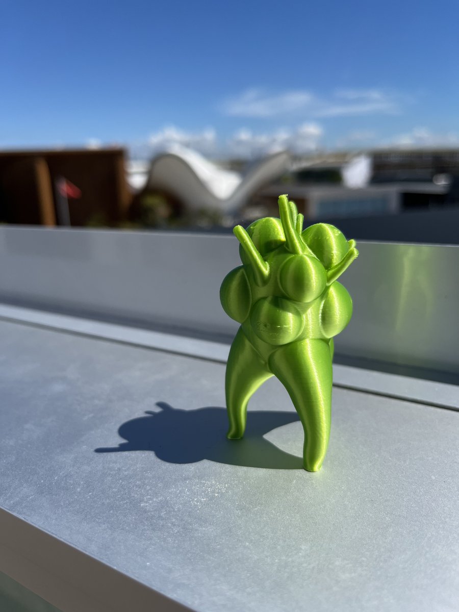 レネ | René (@ReneExponaut) / Posts / X