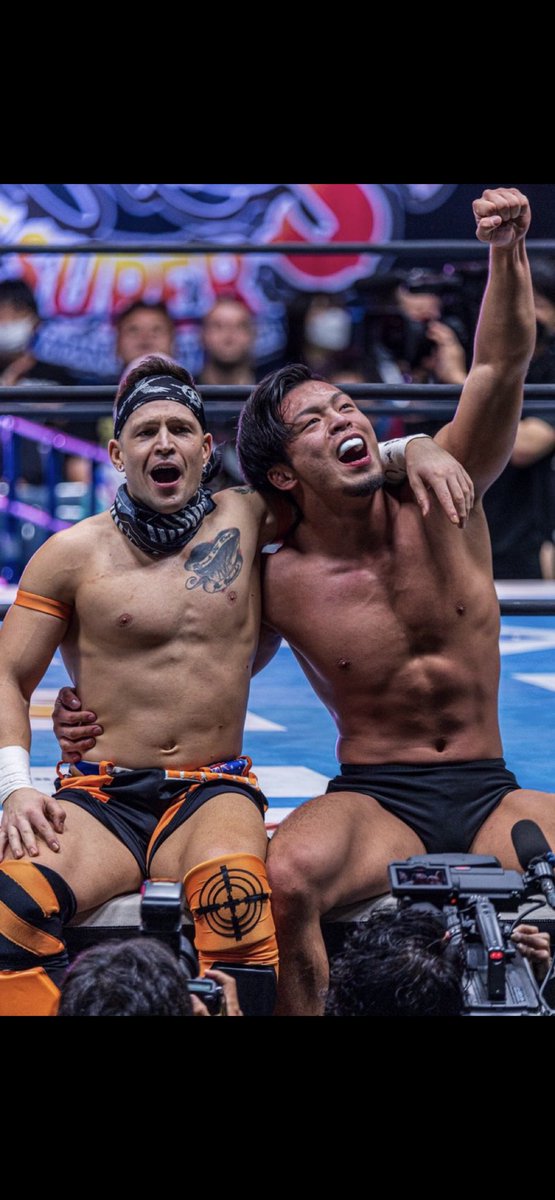 お兄誕生日おめでとう🎉🎂 ロビー兄喜ぶから皆おめでとう言って来て